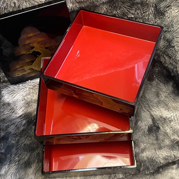 Vintage Japanese Lacquer Storage/Jewelry Box - Picture 7 of 16